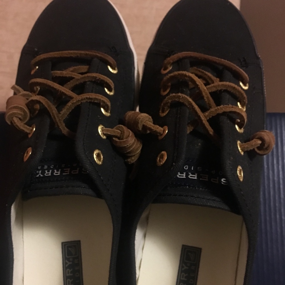⭐️SPERRY TOP-SIDER SNEAKERS⭐️